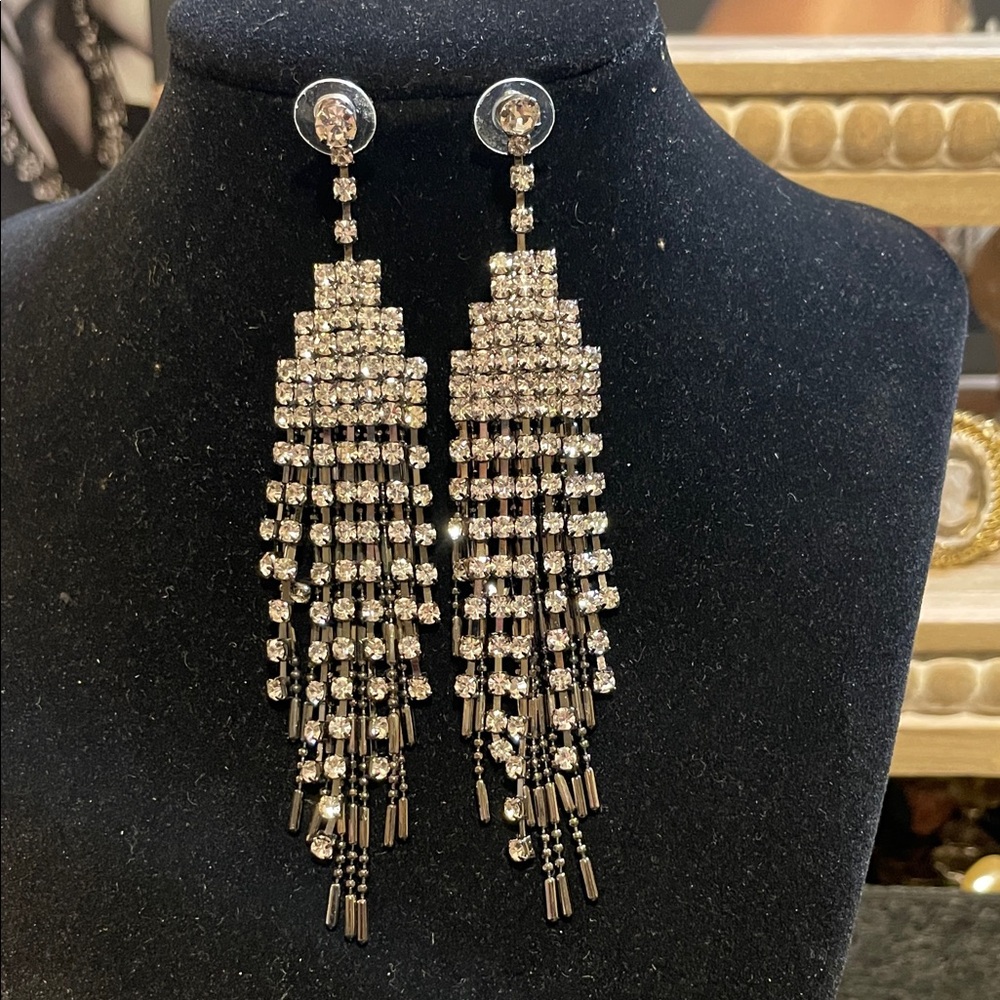 Elegant GunMetal Dangle Earrings